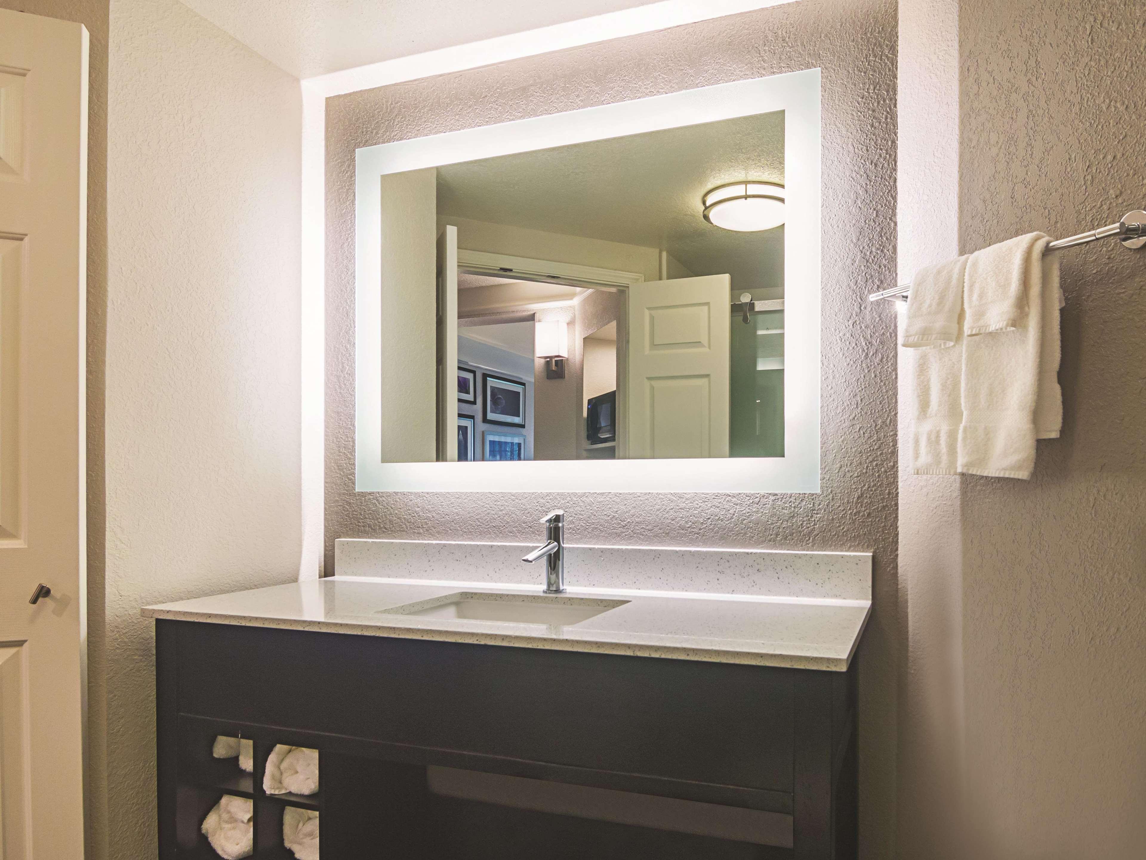La Quinta By Wyndham Oklahoma City - Nw Expwy מראה חיצוני תמונה